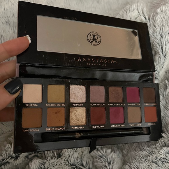 ABH Modern Renaissance - Picture 2 of 4